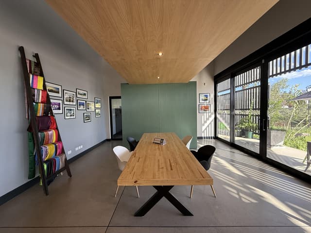Sales Offices thumbnail 7