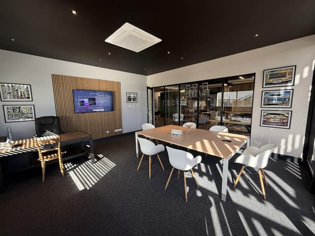 Sales Offices thumbnail 8